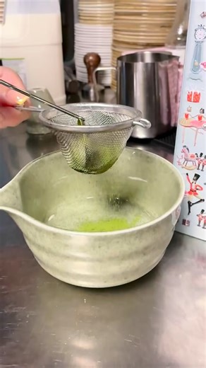 Take a moment to unwind after the festivies with a soothing hot matcha at Erina’s Kitchen 💚 Smooth, creamy, and full of feel-good vibes the perfect pick-me-up while the kids play at Fun Street! 🌿 | Fun Street
