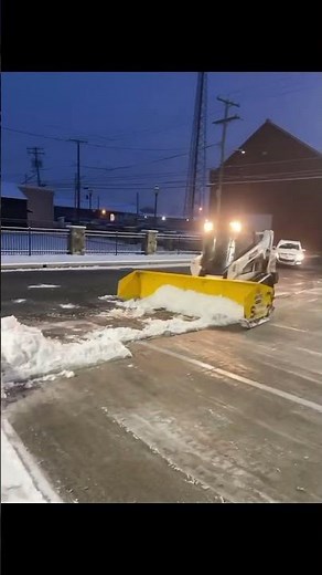 Arctic snow pusher box plow
