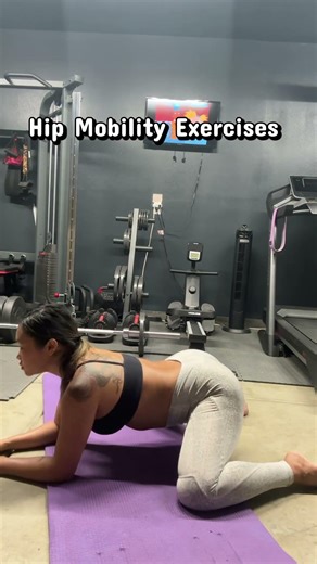 Hip Mobility Exercises #dailyyoga #mobility #yoga