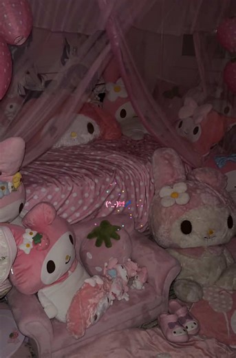 Explore Cutecore Music: So Comfy and Sleepy Vibes