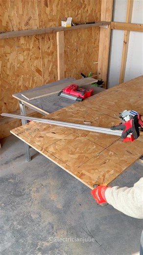 This straightcutting saw milling machine straightedge is fantastic Ill never cut wood crookedly again Guideclamp guide clamps TikTokShopCyberMonday TikTokShopBlackFriday foryou electrician tool electricaltools @topfans | Electrician Julie