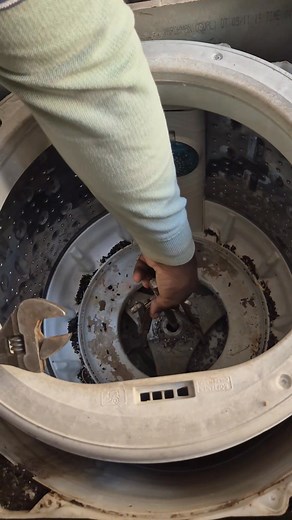 507K views · 6.7K reactions | LG FULLY AUTOMATIC WASHING MACHINE CLUTCH Ussembly Change #fullyautomaticmachine #fullyautomaticwashingmachine #secondhand #secondhandfurniture #forsalebyowner #tv #viralvideochallenge #kitchenchimney #localbusiness #jobopportunity #AC #electricgeyser #technology #vlog #fridge #washingmachine #ROrepair | Rk home appliances Service and Repair | Facebook