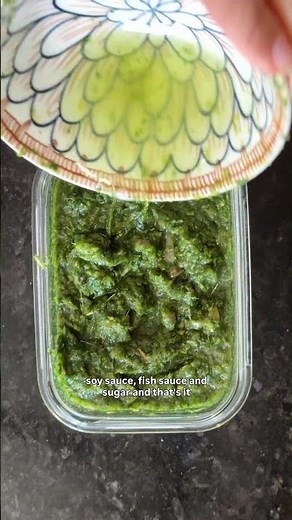 Easy Thai Crack Sauce Recipe (Sweet, Spicy & Addictive Sauce)