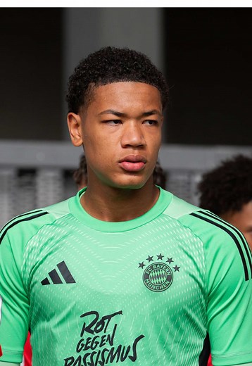 Leonard Prescott: Bayern's Next Goalkeeper Star