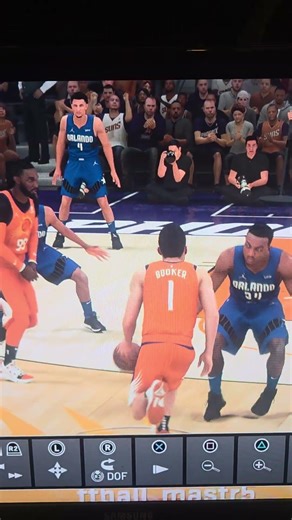 NBA 2K22 Devin Booker monster Dunk