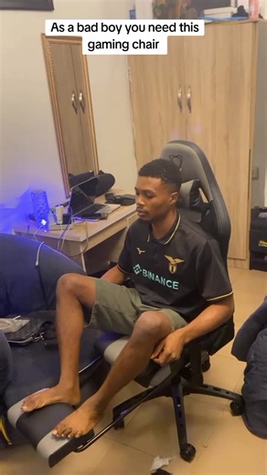 49 reactions · 13 comments | Egonomic Gaming Chair that combines style and comfort. Price: 200K #gamingchair #viral #furniture #gaming | Frank Lin | Facebook