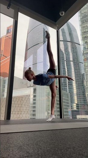 Extreme #Flexibility Challenge - Maria’s Perfect Handstand Lines | #Gymnastics‑Girl