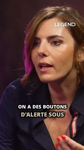 AVOCATE : UN CLIENT COMPLÈTEMENT FOU L'AGRESSE EN GARDE À VUE