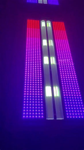 Outdoor 1400W LED Moving Strobe Light for Concert and Stage Effects