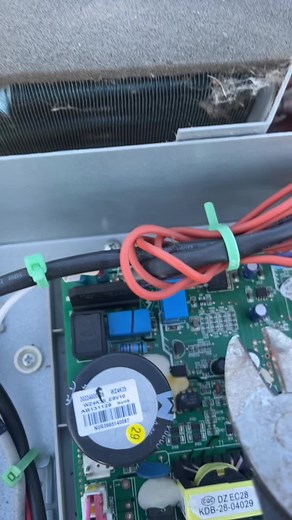 Remplacement du moteur ventilateur suite à un défaut de surchauffe