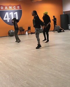 26K views · 1.1K reactions | Dance break @ our rehearsals @comfortfedoke hot foot lol i see ya! @draydrayworld1 yall craaaaazzzy @tacir.r fyf festival ayyyye | Missy Elliott | Facebook