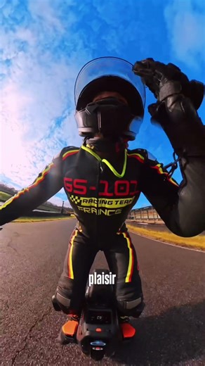 🏁 Roule sur circuit avec ta gyroroue !