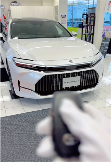 本物のラグジュアリー体験 - トヨタクラウン