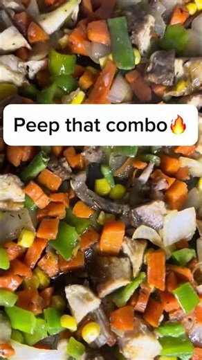 How to Make the Perfect Loaded Nigerian Fried Rice In Ten Minutes🇳🇬🍤 #Short