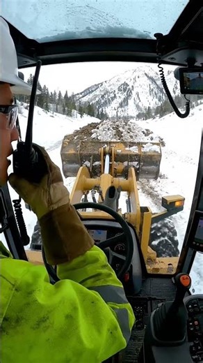 Winter Mountain Road Clearing: Heavy Equipment POV 🚧 Snow Removal Action!