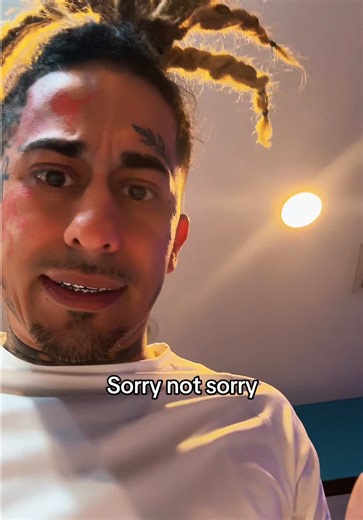 Redd I don’t think u understand he turned himself in according to what the paper work said like what are u saying? Hes in there be happy about it smh