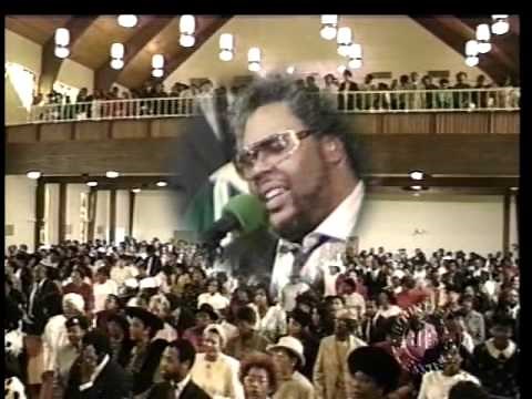 Pastor Rance Allen Singing " Pray For Me" @ Temple of Deliverance