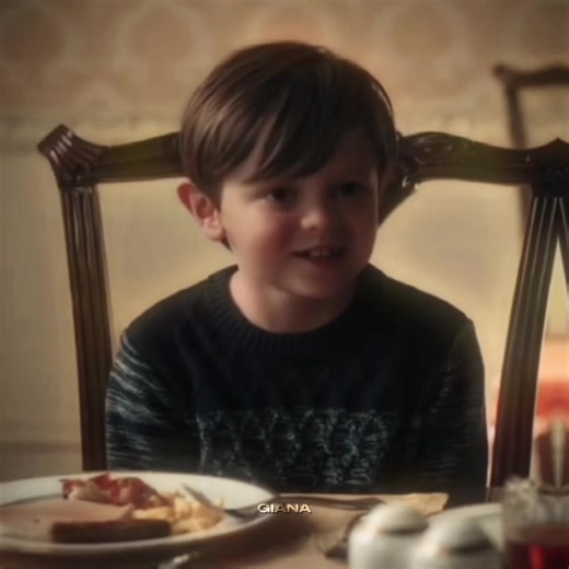 he rlly winning the idgaf war😅😅 #henrycollins #chucky #chuckyedit #chuckyseason3 #henrycollinsedit #callumvinson #fyp #devonevansbff #foryou #mutuals