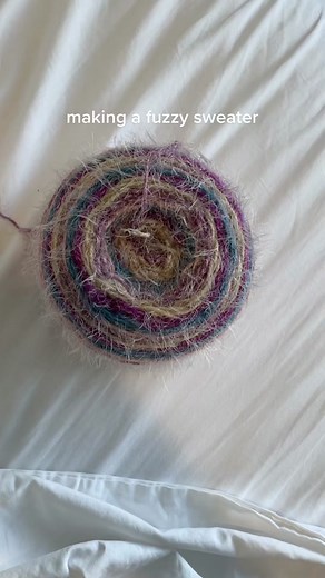 Crochet Raglan Sweater Tutorial with Erin B | Outfit Inspiration OOTD