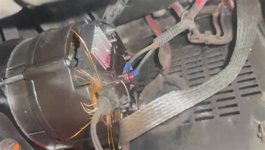 🚨 ALTERNATOR SPARKING ⚡ THERMO KING. If you see sparking coming from the back of a Thermo King alternator, do not ignore it. This is not normal operation and can indicate internal failure, electrical shorting, or grounding issues that can lead to alternator failure or fire risk. We see this most often on higher-hour units where components are worn or connections are compromised. If your Thermo King unit is showing: • Visible sparks • Burning smell • Electrical issues • Charging problems Get it 