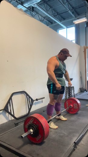 4x1 clusters into an AMRAP at 631 Solid 8 reps for the amrap #deadlift #powerlifting #strongman | Benjamin Ripa