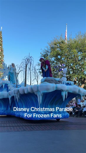 Disneyland A Christmas Fantasy Parade for Frozen fans. Sending this out to all the Anna, Elsa, and Olaf fans who didn’t get to see them in person this year. This is the cutest Disney parade, and it’s always fun when Frozen friends show up at Disney Parks! #disneyland #disneychristmas #christmasfantasyparade #disneyparade #disneylandchristmas