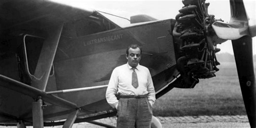 « La mort de Saint-Exupéry est aussi romanesque que sa vie » : l’analyse du biographe Alain Vircondelet