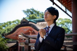 【神道家が教える】神社参拝で唱えたい祝詞と作法 | 神社チャンネル