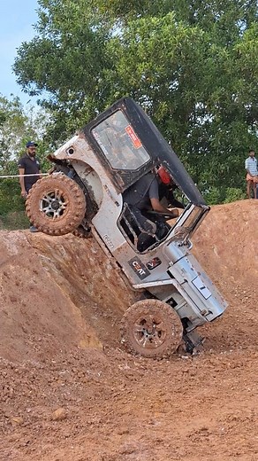Jeep Offroading V12 Kod Offroad Challenge OFF ROAD Masters #offroadmasters #offroad #extremesports #4x4offroad #sports #automotive #4x4 #thar #trendingreels2024 #trendingreelsvideo #short #shorts #trendingvideo #trendy #viralpage #viralreel | OFF ROAD Masters