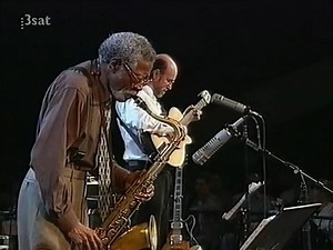 21K views · 456 reactions | John Scofield & Joe Henderson - Tribute to George Gershwin Perfect jazz duet played "I Loves You, Porgy" during the concert dedicated to George Gershwin at the Jazzfestival Bern, May 9, 1998 Both, guitarist John Scofield and tenor saxophonist Joe Henderson are highly respected, notable musicians in the jazz genre from many years. | Avant Garde Music | Facebook