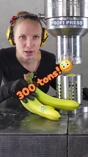 Testing the Hydraulic Press on Raw Bananas
