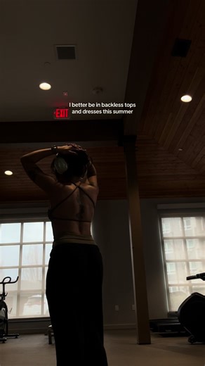 Embracing Backless Styles This Summer