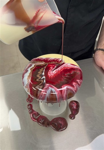 Descubre qué es un entremet: el postre francés elegante