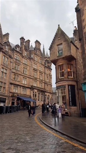 Edinburgh: Scotland’s Most Beautiful Historic City