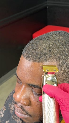 LIGHT CORNERS HAIRLINE