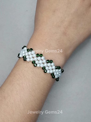 DIY Bracelet Making with Pearls and Crystal Beads