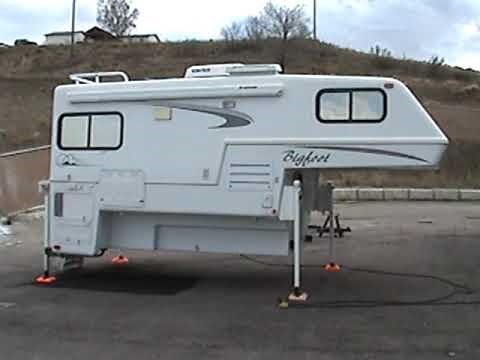 Used Bigfoot Camper - '07 10.6