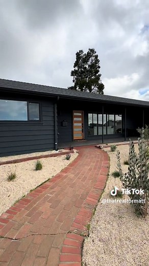 Fully Renovated 1950s Ranch Style Home in Oakland Hills