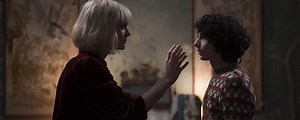 Trailerpremiär: Finn Wolfhard är husets skräck i "The Turning"