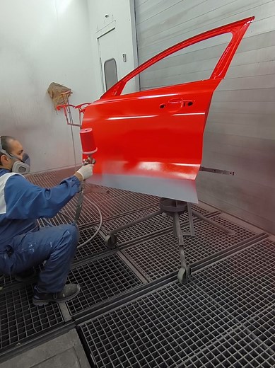 How to Paint a Car Door with Spray Paint Techniques
