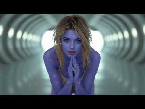 Please, Human... Take Me-Make Me Yours!" the Alien Beauty Pleaded | Sci-Fi | HFYStory