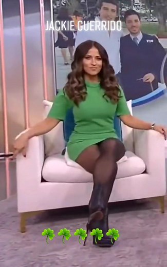 Jackie Guerrido #JackieGuerrido #Heels #Tights #WOW