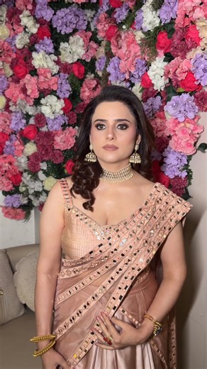 HB Makeovers Luxury Unisex Salon on Instagram: "The prettiest new mom✨😍🧿 Outfit- @vidhiandsaurabh ❤️‍🔥 📍 Visit us- B2B/7,Janakpuri,New Delhi-110058 📞 Book now- 8882920733/ 8527299656 {HB Makeovers, soft glam look ,tutorial, Harpreet and Bharti, trending makeup 2025, relatable ,wedding, lohri makeup, new mom, trend, salon in Delhi pov,salon reels viral, trending } #HBMakeovers #explorepage #trendingnow #softglamlook #bridalmakeup"