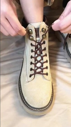 How to Lace Boots for Women for the Best Fit #bootshoes #womanshoes #shoelaces #lacing #lacinghacks