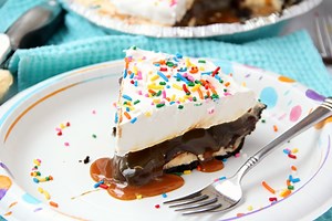 Ultimate Ice Cream Sundae Pie