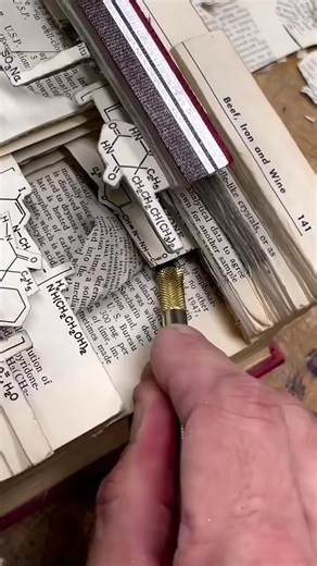 1.1M views · 10K reactions | Nghệ thuật là không có sự uổng phí #xh #xuhuong #reels #reelsfacebook #create #creative #art #artist #sangtao #nghethuat #tacpham | Một chút dịu dàng ở đây | Facebook