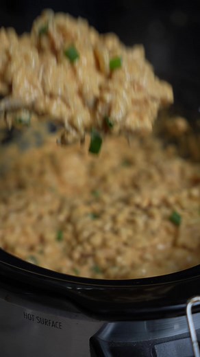 Buffalo Chicken Mac and Cheese Recipe in Crockpot