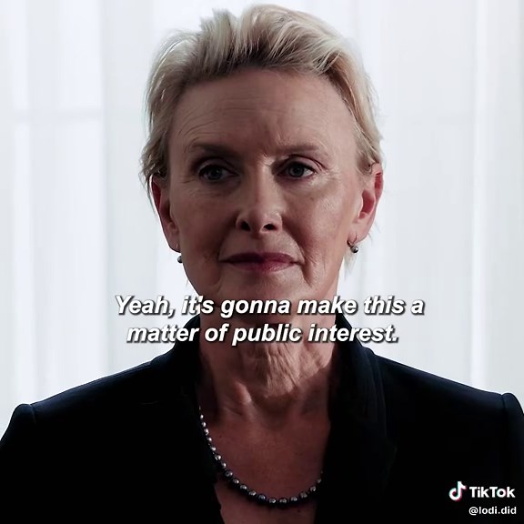 Explaining a Gripping Film from a Unique Perspective