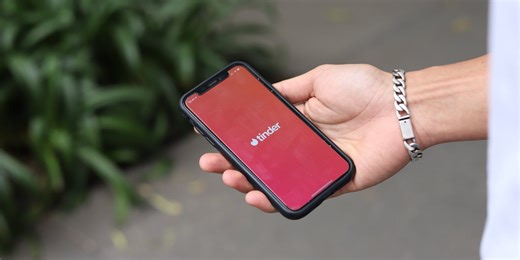 Swipe left. Tinder dating service to leave Russia for good