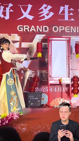 Chinese girl magic show 🎩 #magic #fyp #magictrick #magician #magicgirl #magicshow #magicrevealed